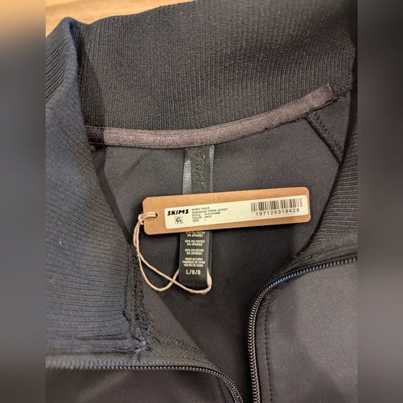 SKIMS Track Jacket! New with tags. Size Large. - Picture 7 of 7